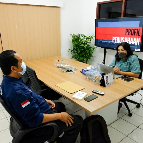 (Apr-2022) PT Transkon Jaya Tbk, represented by Mrs. Geraldine as Head of Corporate Communication & Relations, held a meeting with SMK Negeri 2 Penajam